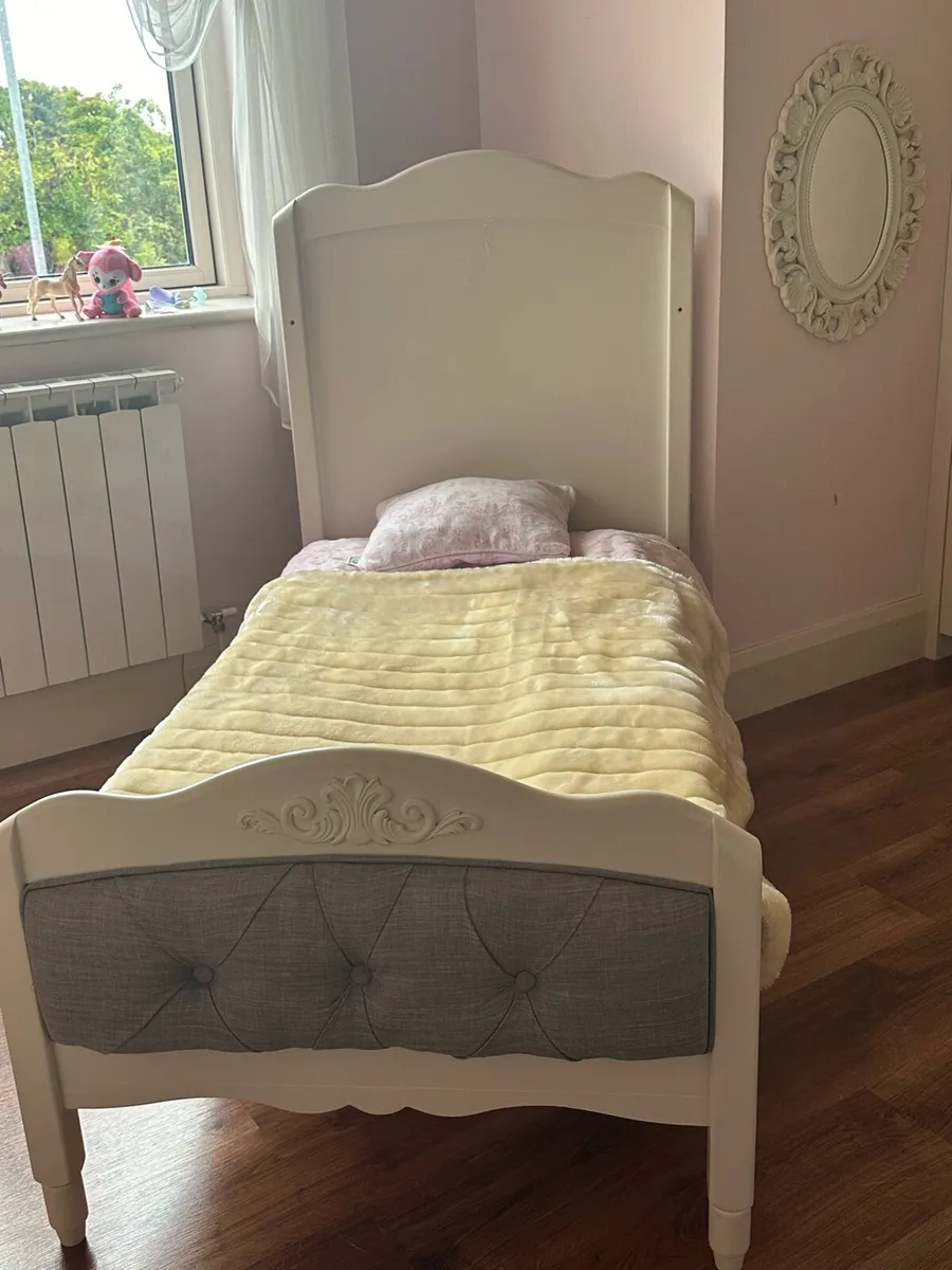 Cot Bed Grey Mee go Epernay for sale in Co. Kildare for 200 on DoneDeal