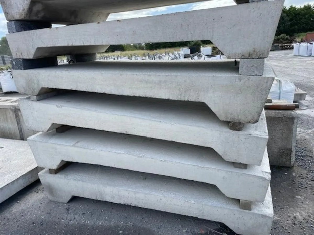AGGITATION SLATS -  CUBICLE BEDS - KELLY BLOCKS - Image 1
