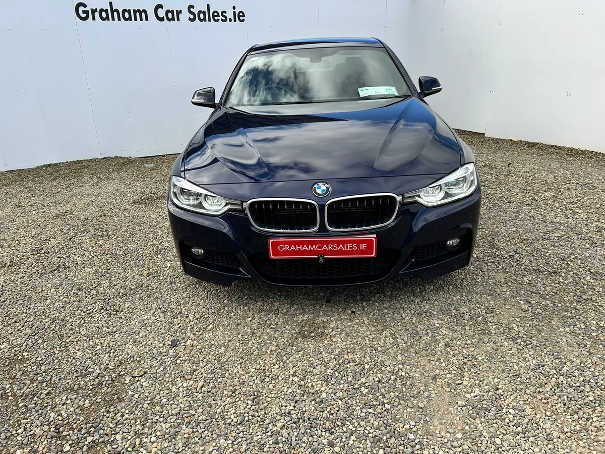 BMW 330E - Image 4