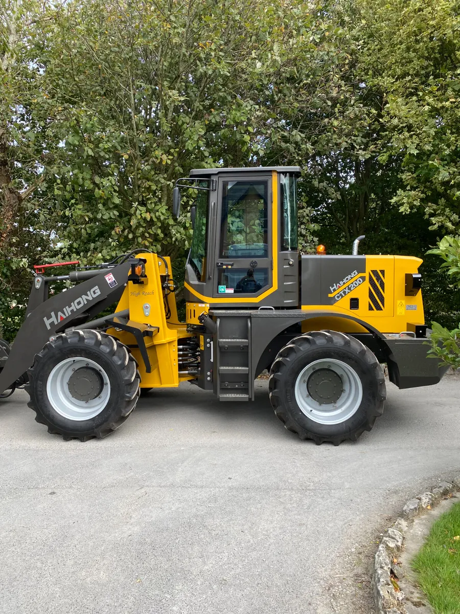 Adare Haihong Farm Loading Shovel - Image 1