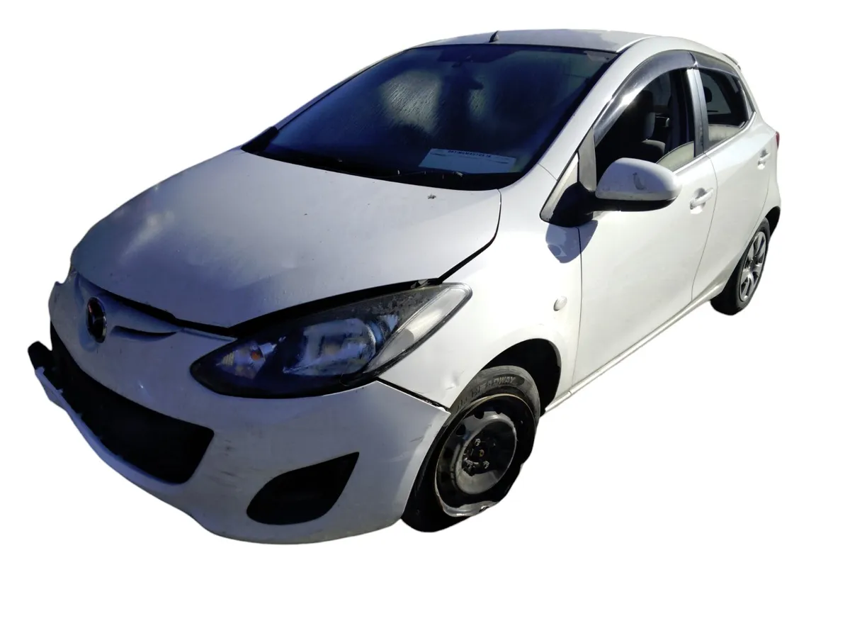2014 MAZDA DEMIO For Breaking/Dismantling - Image 4