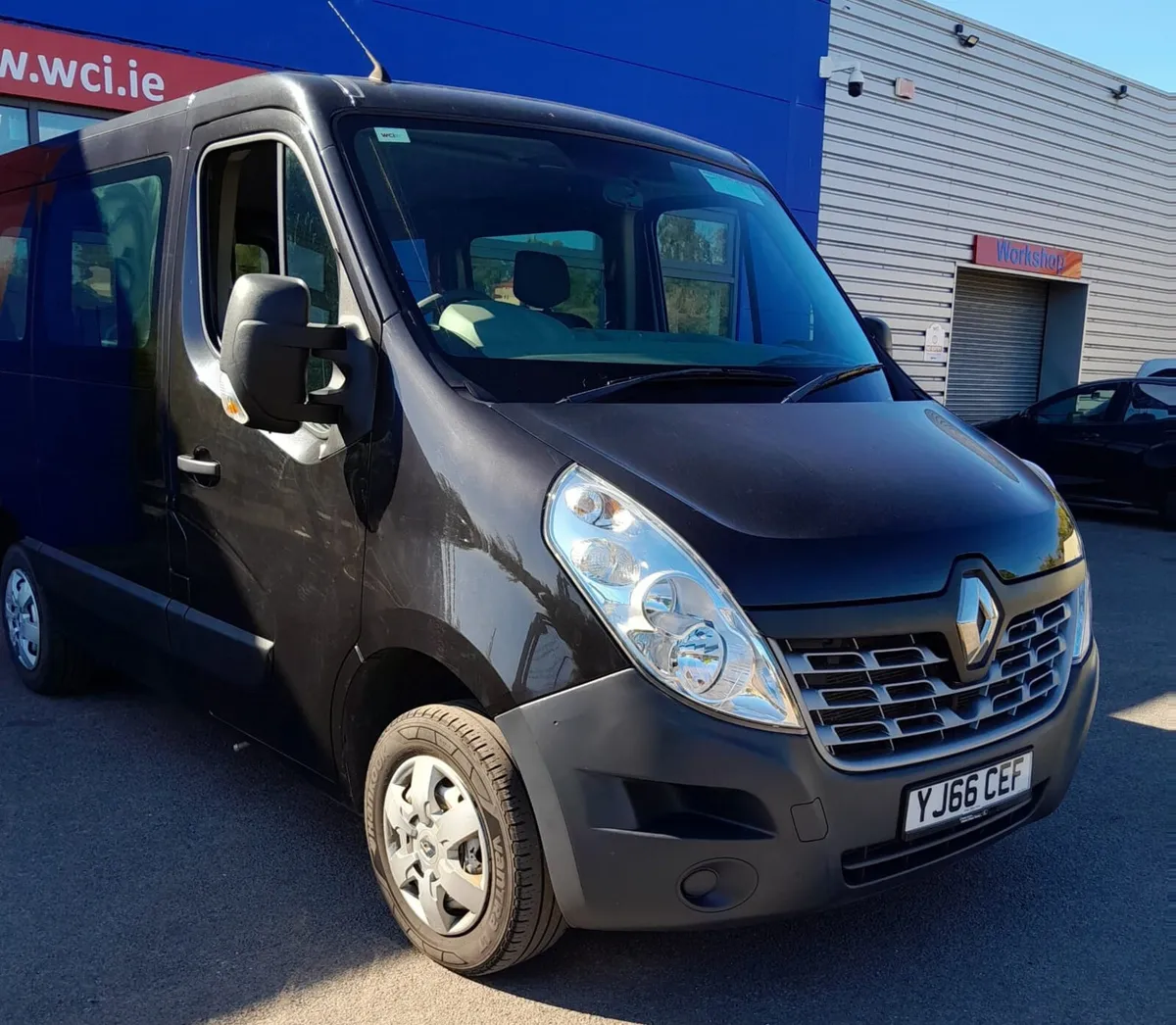 Wheelchair Accessible Renault Master - Image 3