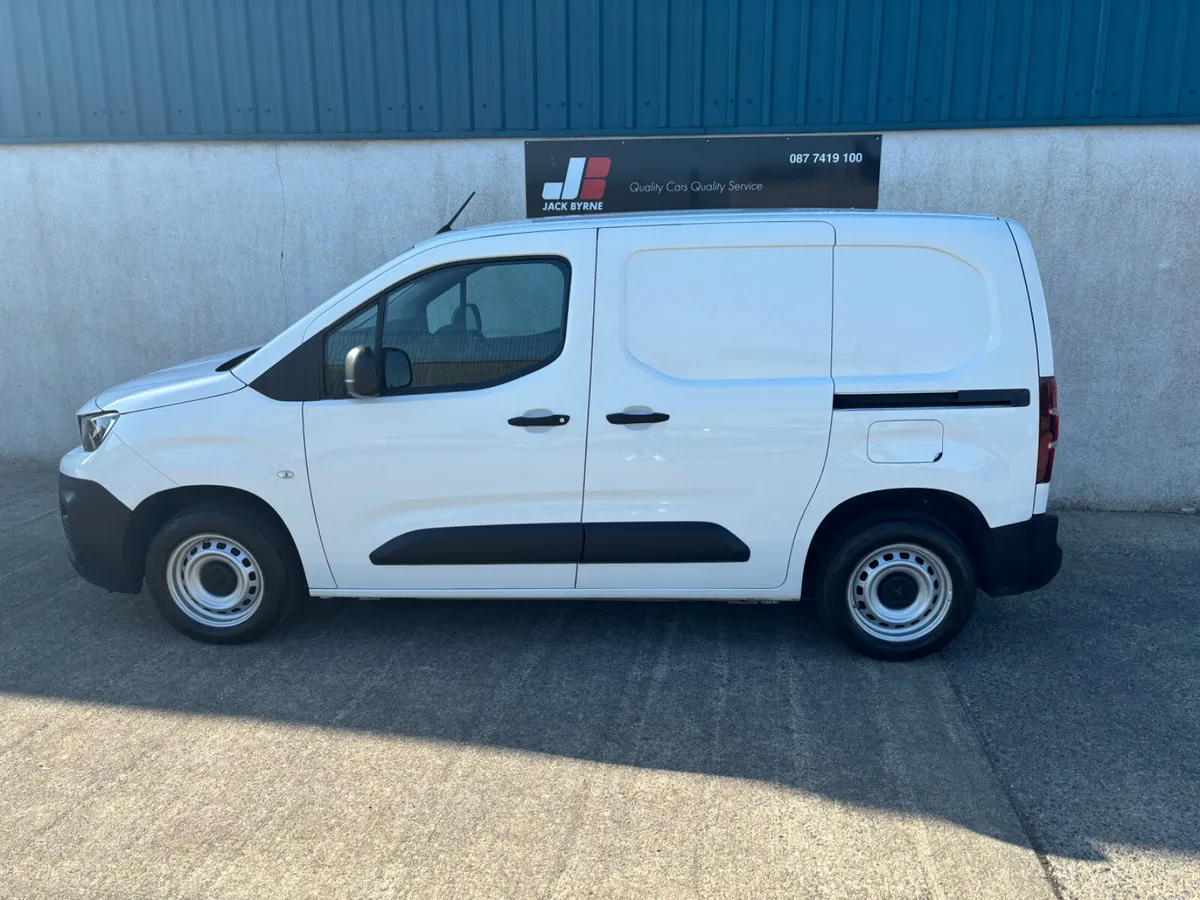 212 PEUGEOT PARTNER - Image 4