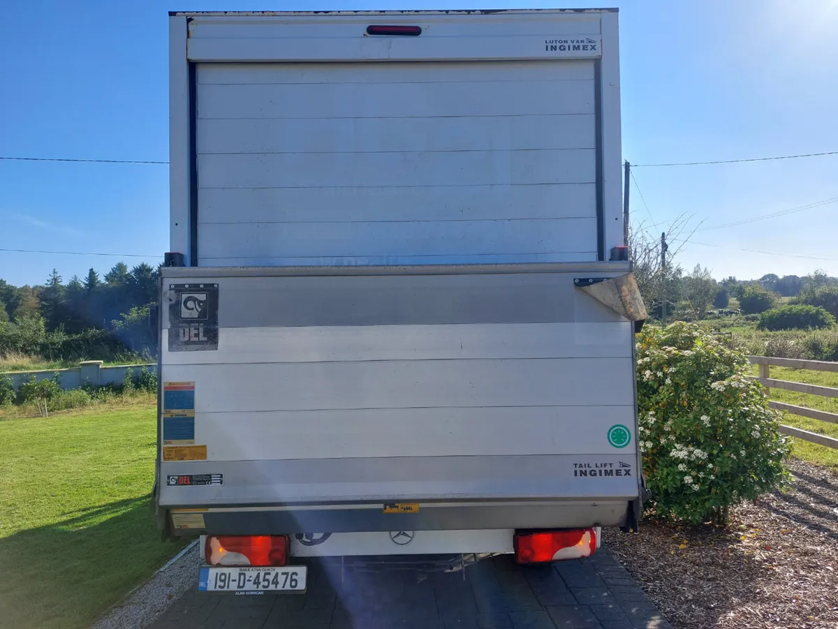 MERCEDES-BENZ SPRINTER 2019' LUTON - TAIL LIFT - Image 2