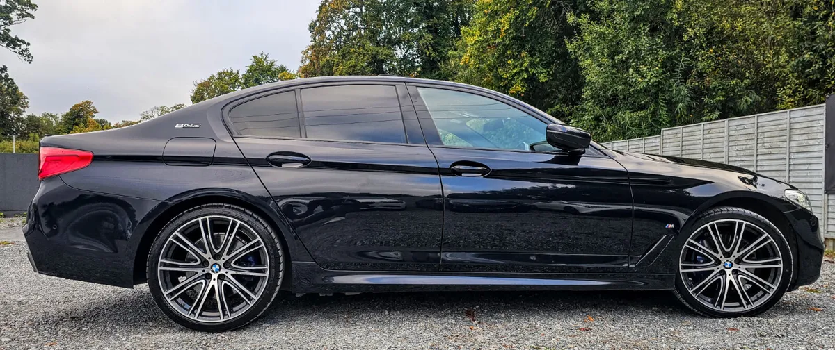 🔥 2018 BMW 530e M-Sport PHEV / HIGH SPEC - Image 3