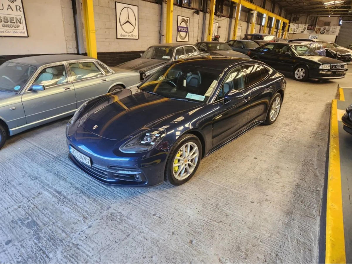 Porsche Panamera E-hybrid 4 S/A 5DR AU Auto// Stu - Image 2