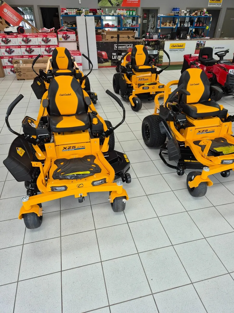 Cubcadet 50inch 24hp Lawnmower - Image 3