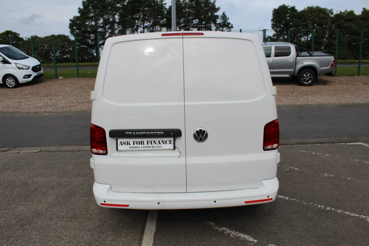 2022 Volkswagen Transporter T30 SWB - Image 4