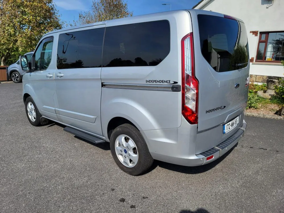 Wheelchair Accessible Ford Tourneo Custom  2017 - Image 4