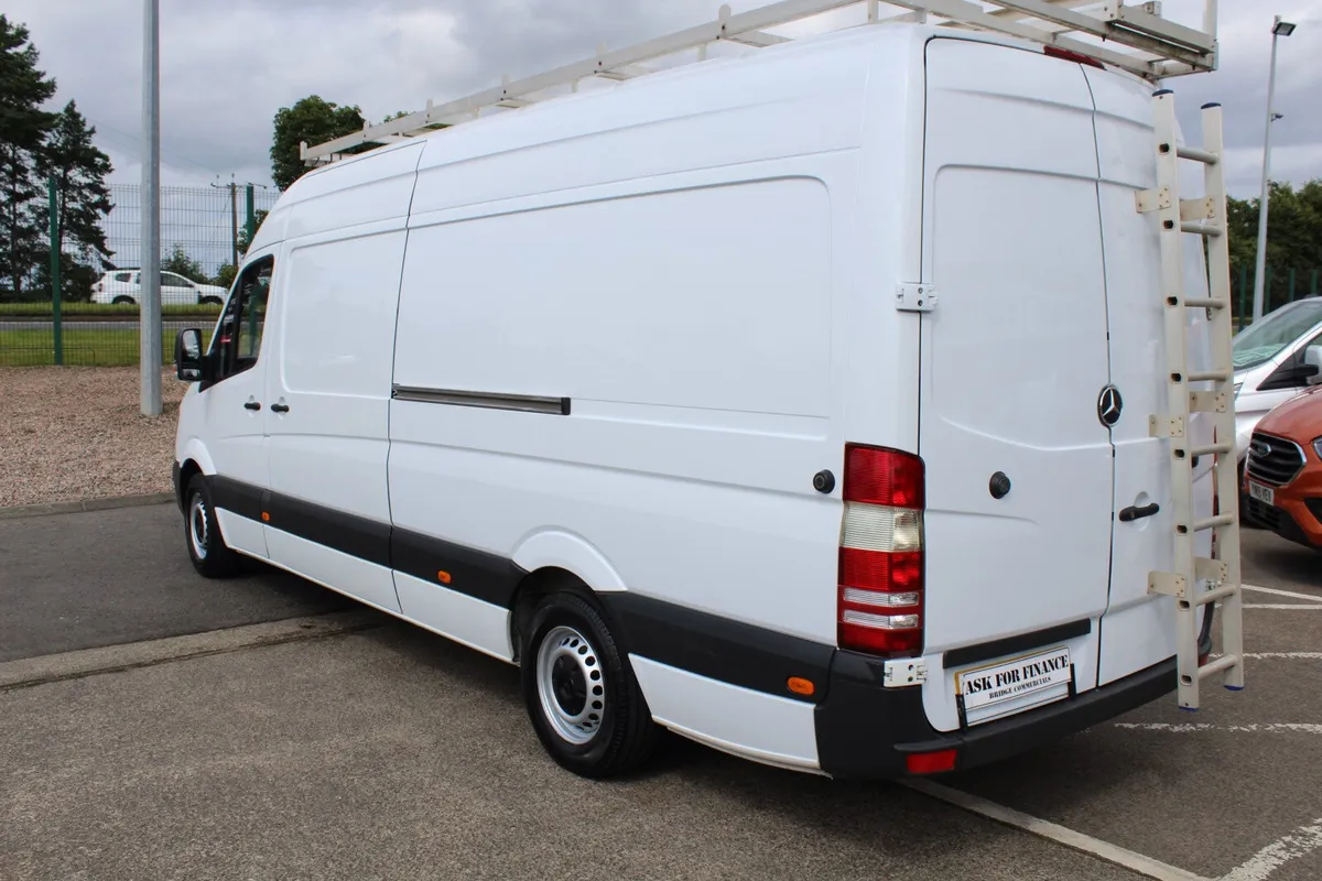 2017 Mercedes Sprinter 314 LWB Glass Rack - Image 3