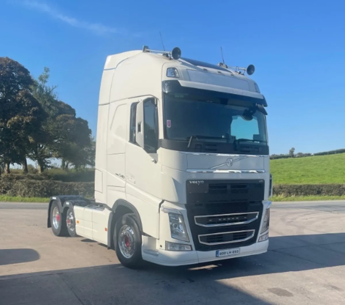 202 Volvo FH 540 6x2 Tractor Unit - Image 1