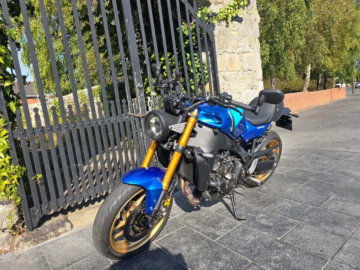 2023 YAMAHA XSR900 BLUE - Image 3