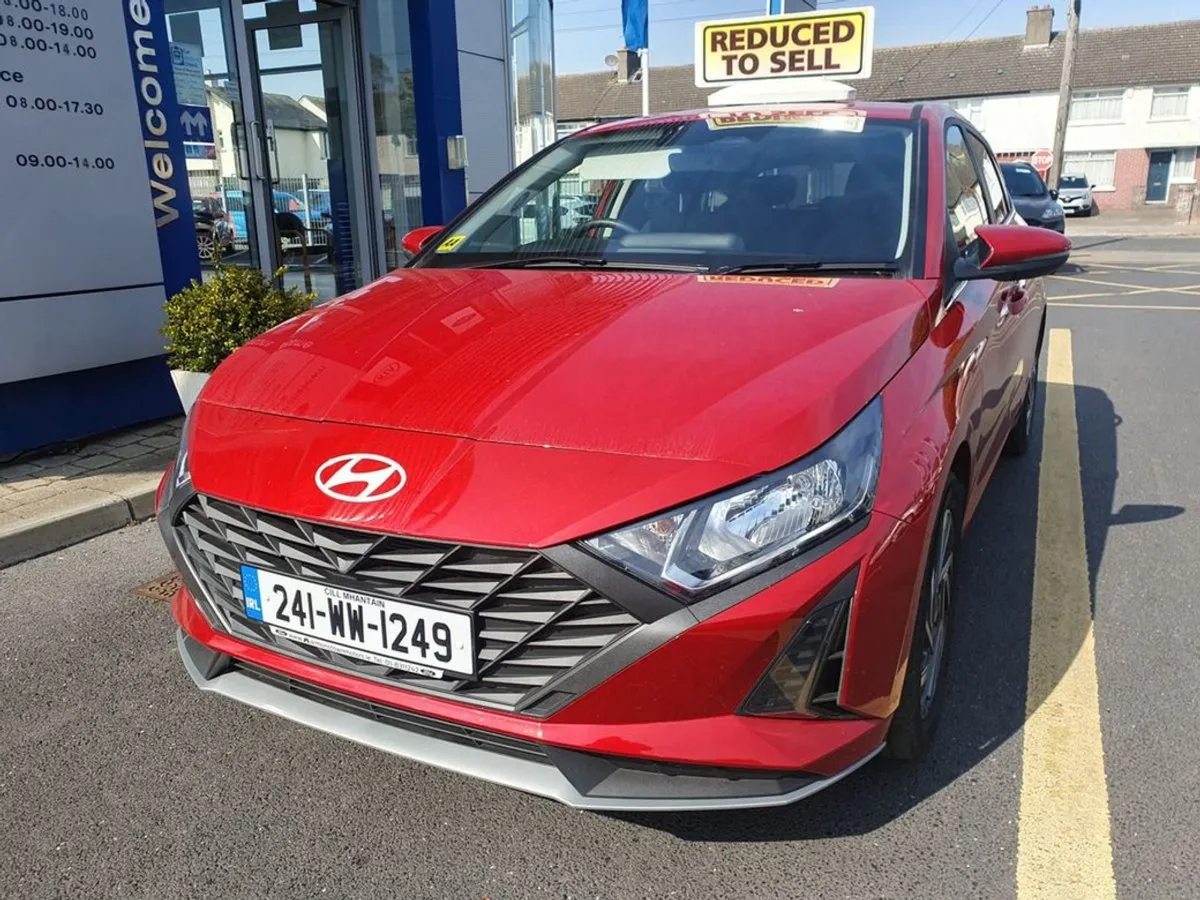 Hyundai i20 Deluxe Plus 5DR - Image 2