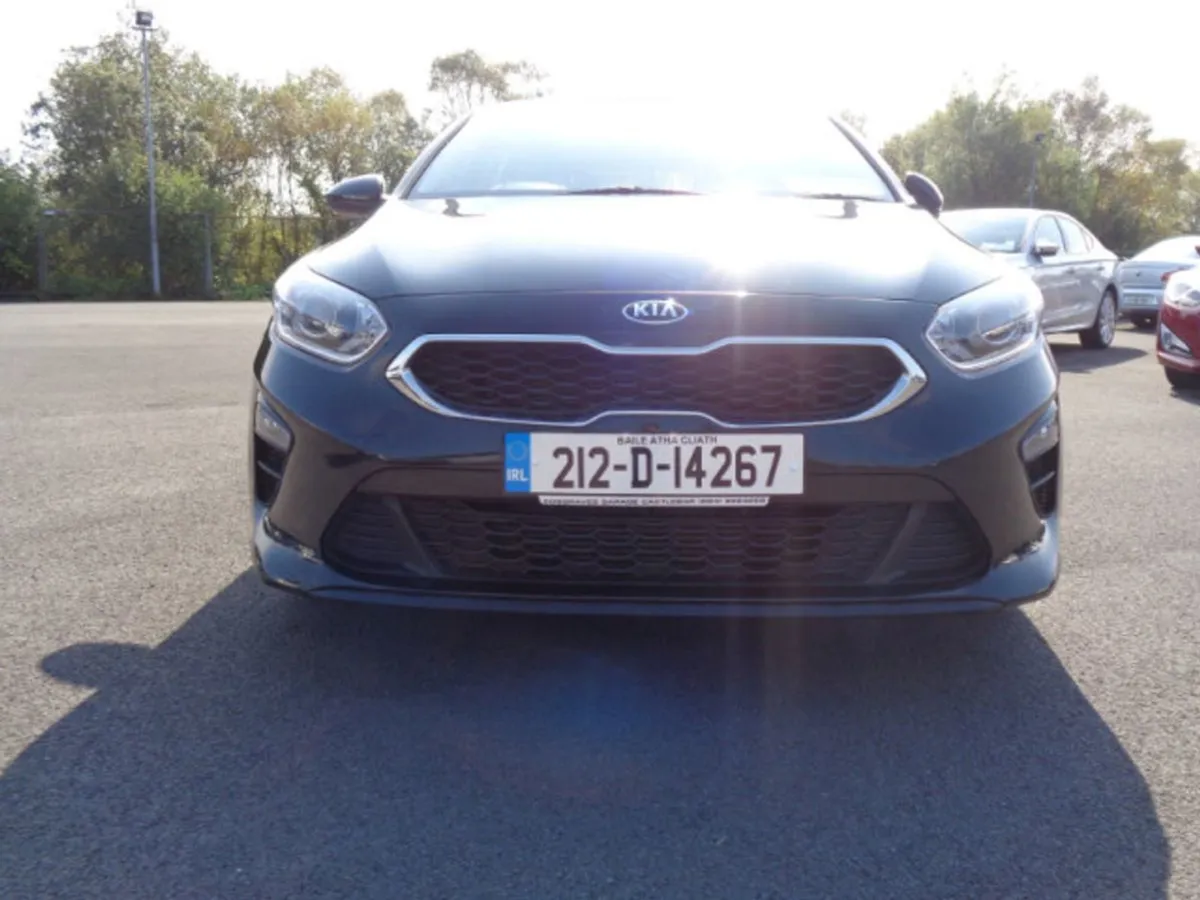 Kia Ceed Diesel Hatchback 1.6 K2 5DR - Image 2