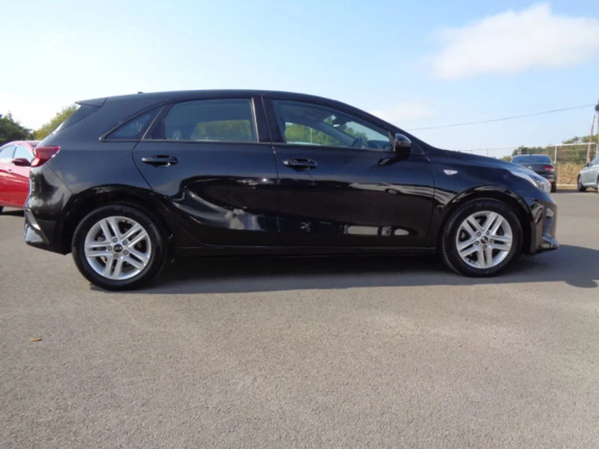 Kia Ceed Diesel Hatchback 1.6 K2 5DR - Image 3