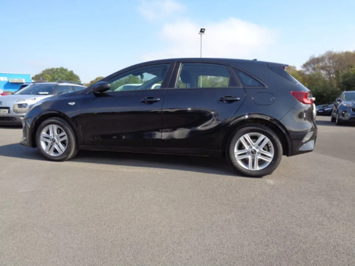 Kia Ceed Diesel Hatchback 1.6 K2 5DR - Image 4