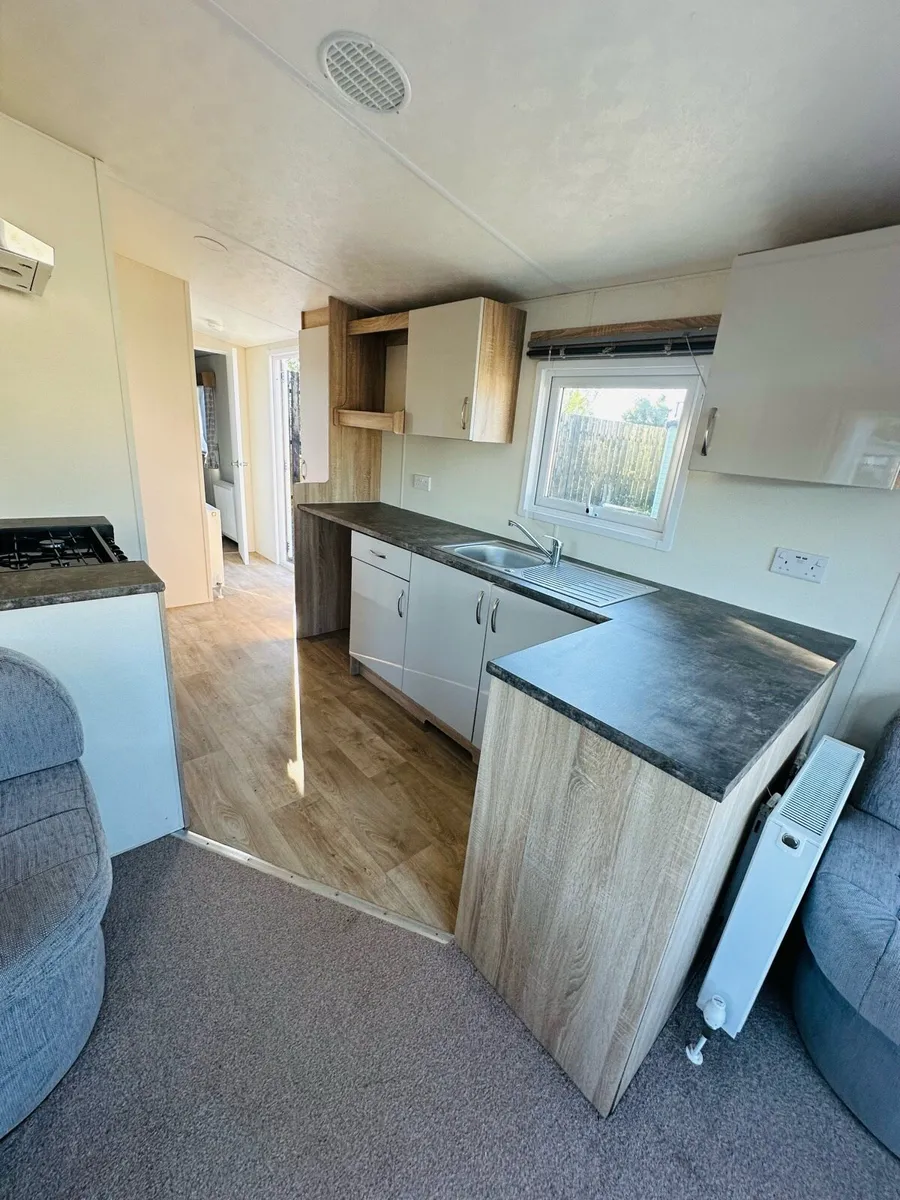 Bromley 38-13  At TPS caravan sales exit 20 - Image 4