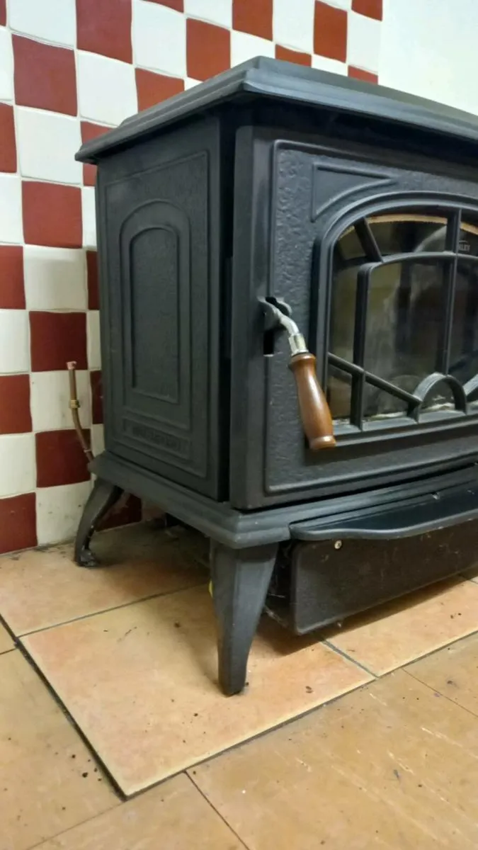 Stanley Oil Stove with boiler for sale in Co. Limerick for €500 on DoneDeal