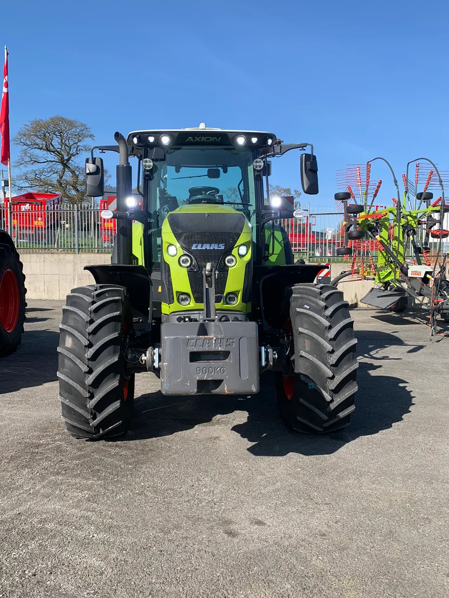Claas Axion 810 CMATIC - Image 3