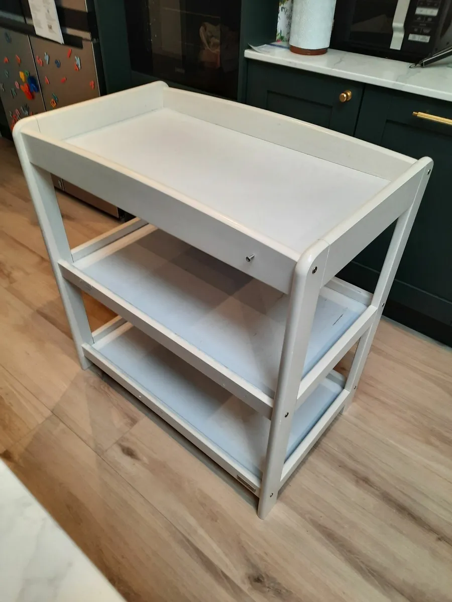 Mamas & Papas wooden baby changing table for free for sale in Co