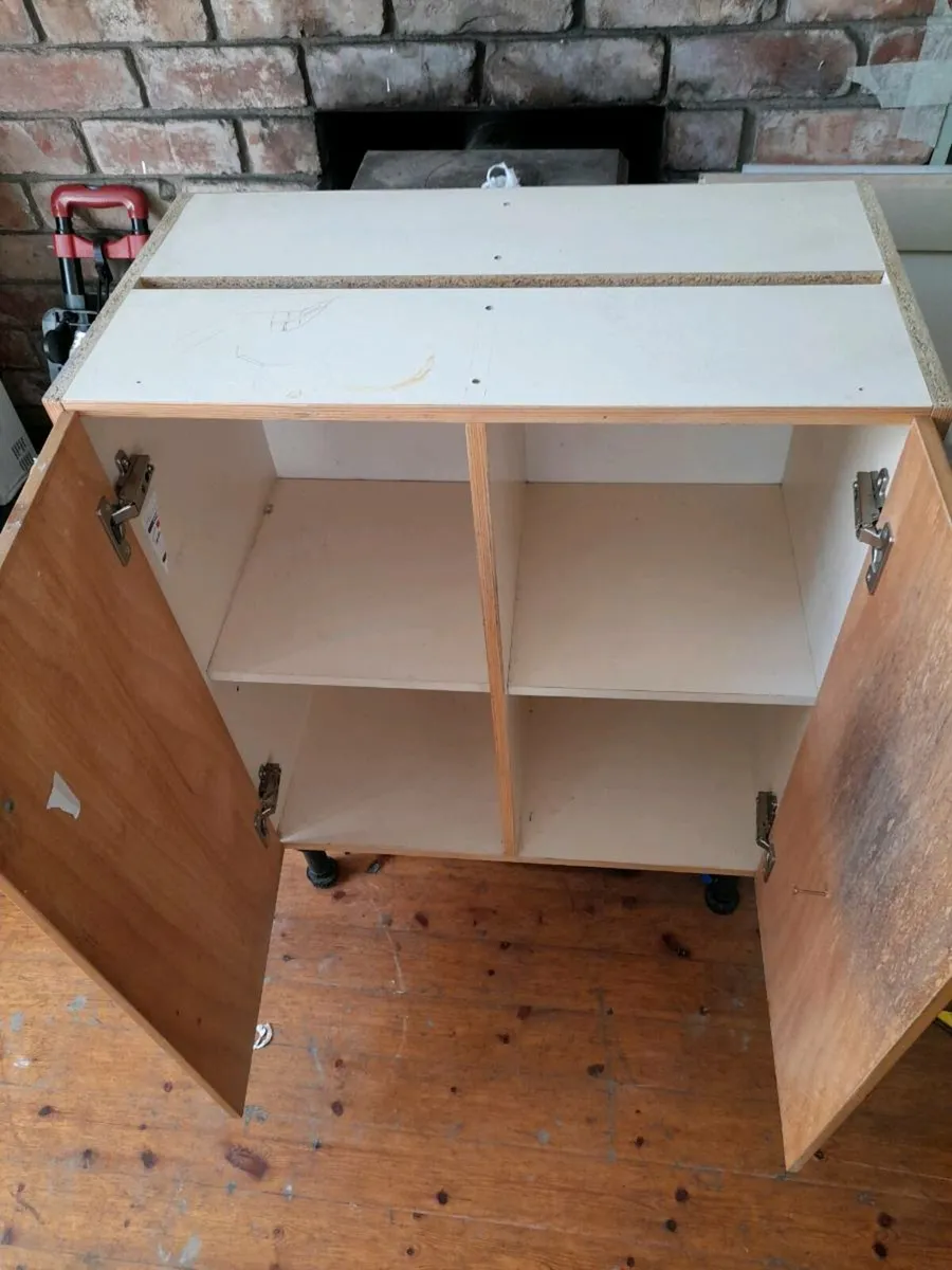 Kitchen unit €40 for sale in Co. Cork for €40 on DoneDeal