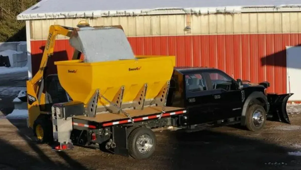 New SnowEx 11790 Salt Spreader - Image 3