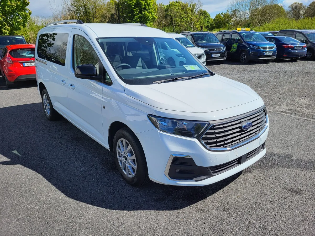 Wheelchair Taxi Ford Tourneo Connect Freedom - Image 4