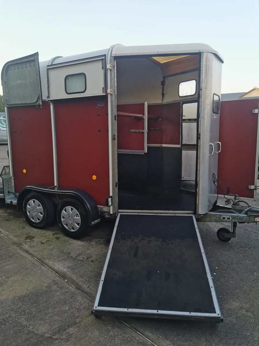 2004 IFOR WILLIAMS HB505 - Image 1