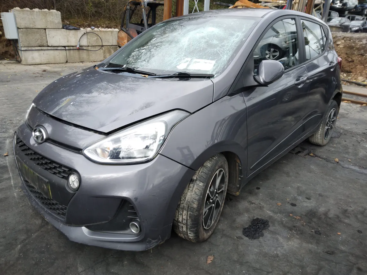 2017 Hyundai i10 1.0 Pet Breaking/Dismantling - Image 1