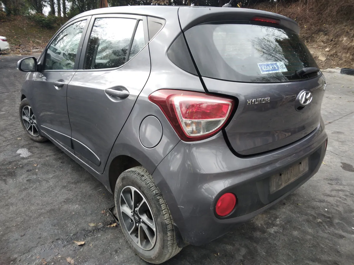 2017 Hyundai i10 1.0 Pet Breaking/Dismantling - Image 3