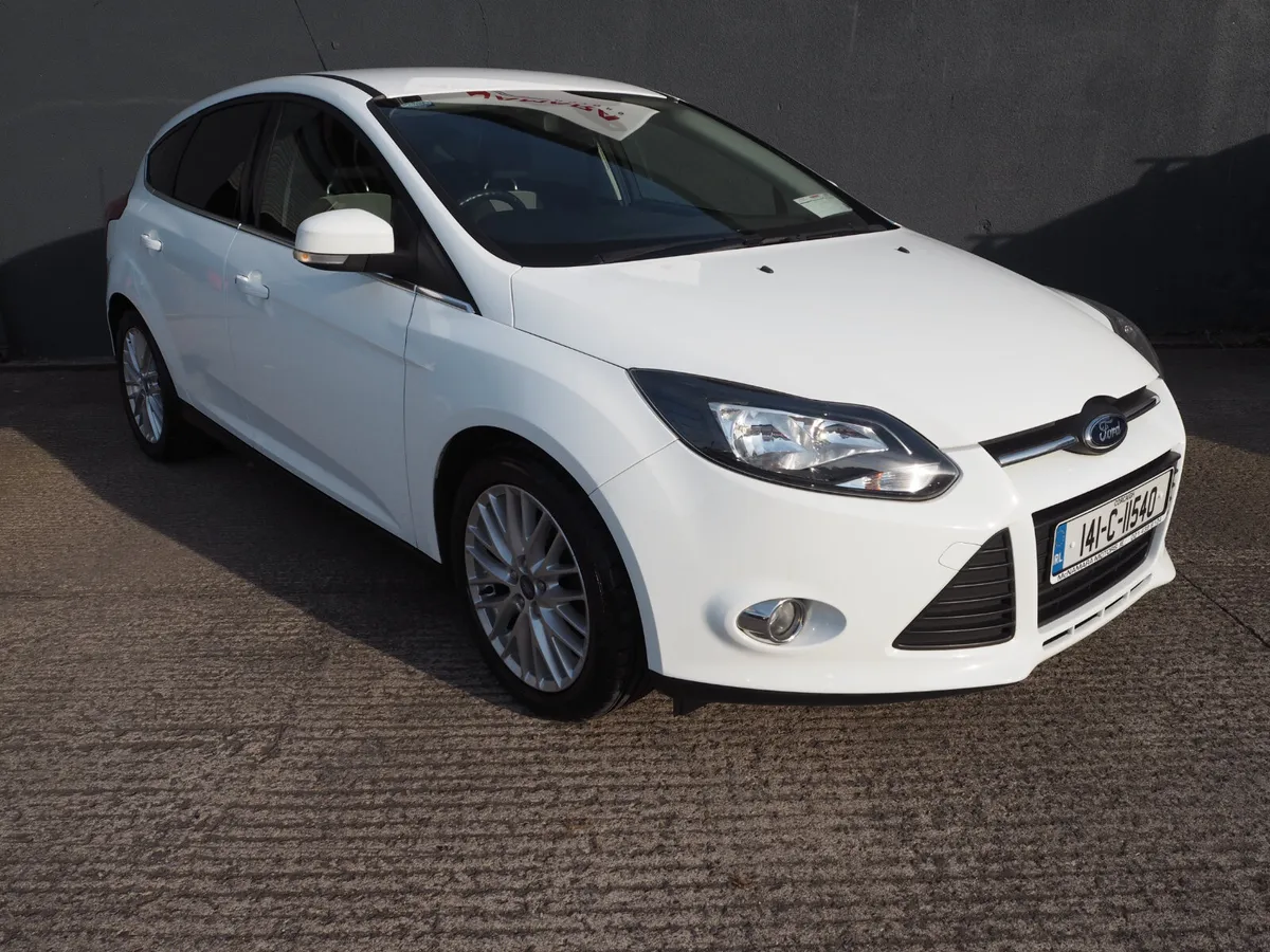 Ford Focus Zetec  Low Km's New Belt Exceptional! - Image 3