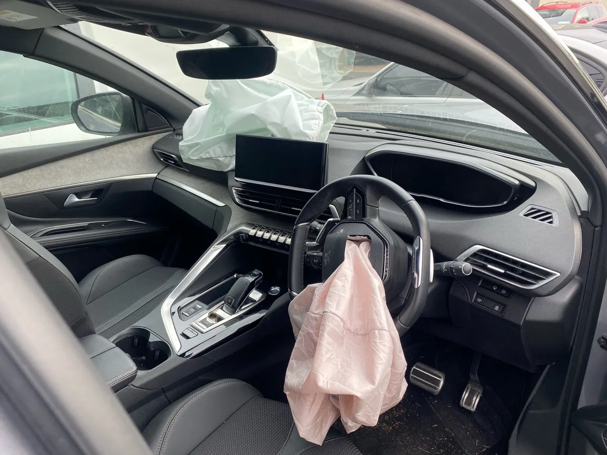 Airbag Service - Image 1