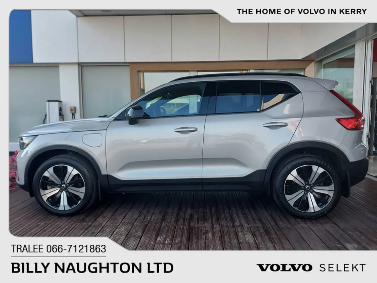 Volvo XC40 Phev T4 Plus Dark 5DR Auto - Image 2