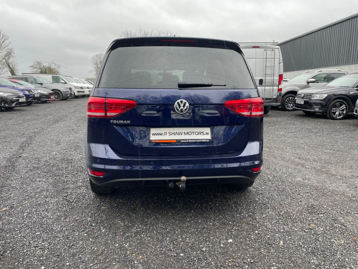 Volkswagen Touran - Image 3