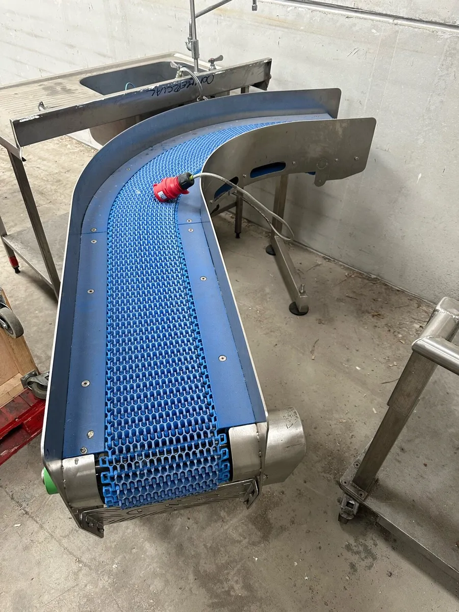 Conveyor Right Angle - Image 1