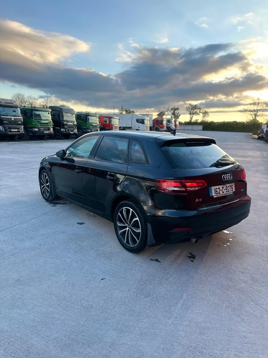 Audi A3 / 2016 / Manual / 1.6 Diesel / - Image 2