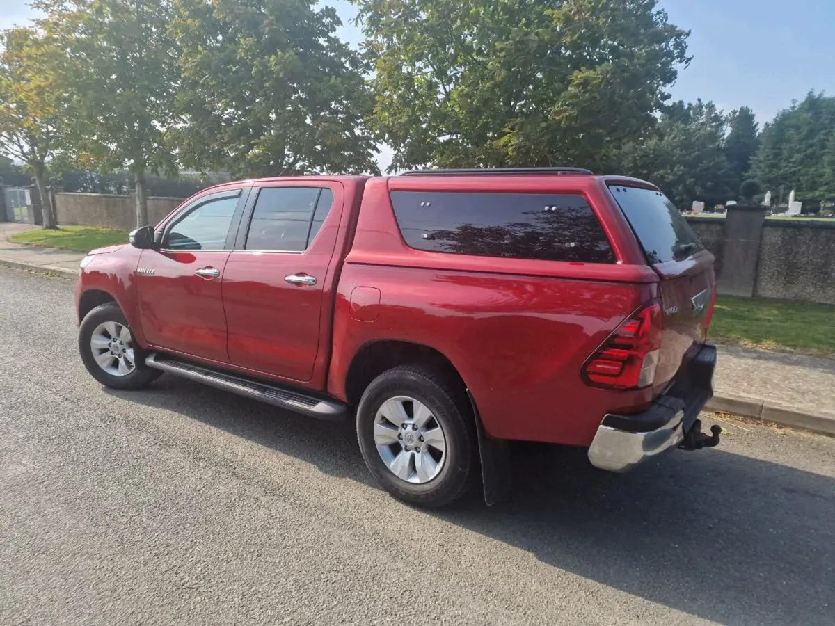 Toyota Hilux Automatic 2020 - Image 2