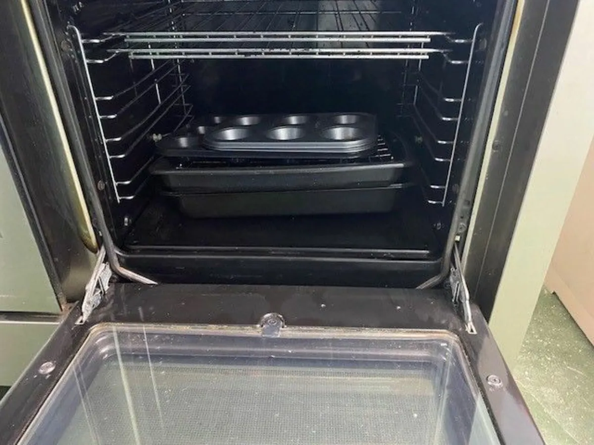 Large Gas Cooker - Image 2