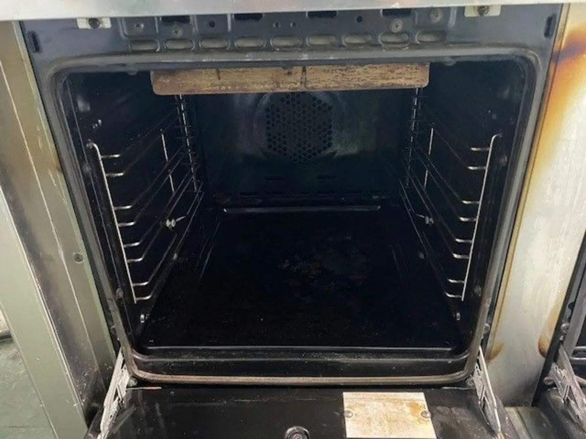 Large Gas Cooker - Image 3