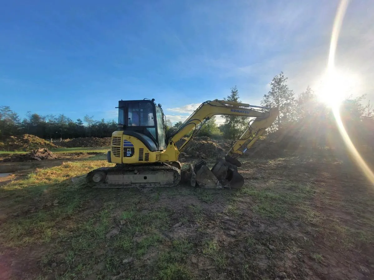 Digger and driver hire - Image 1