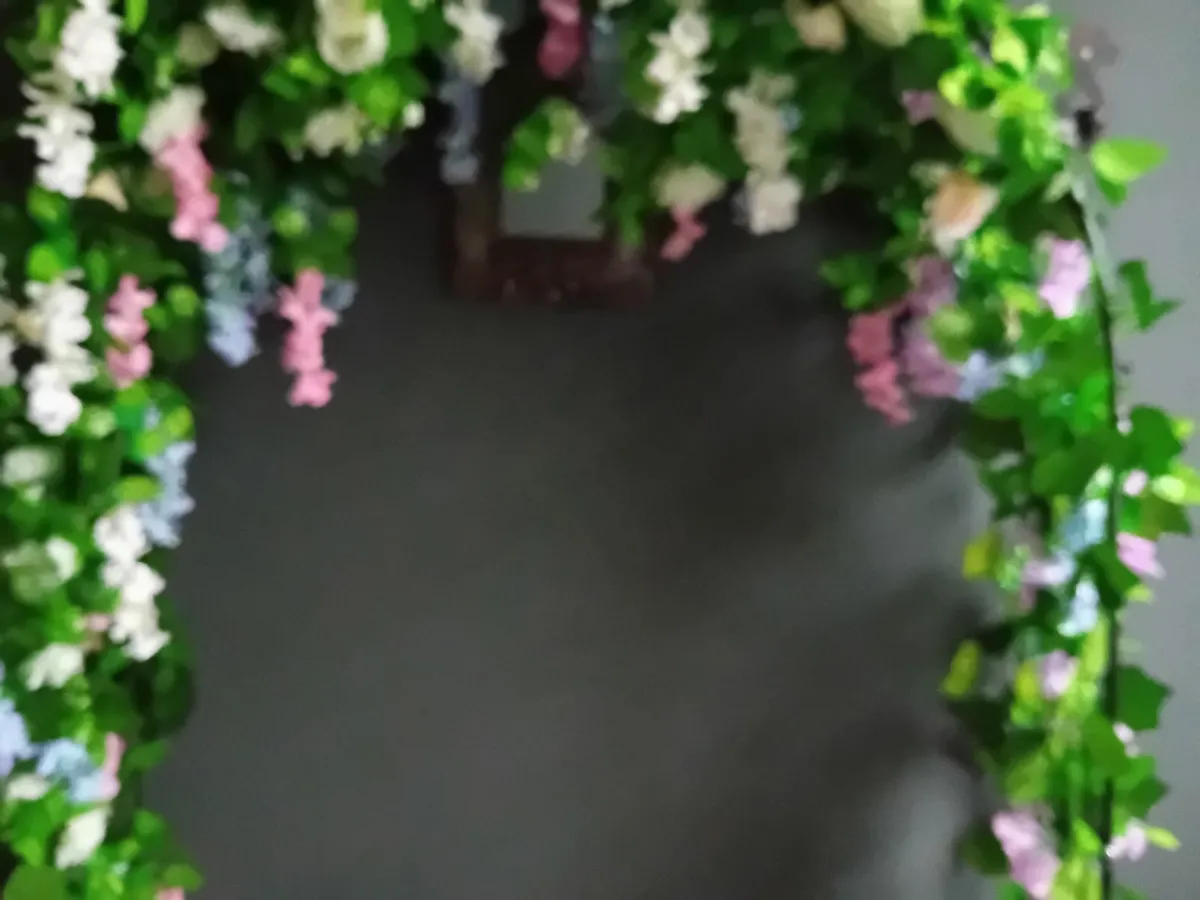 Wedding floral arch - Image 4