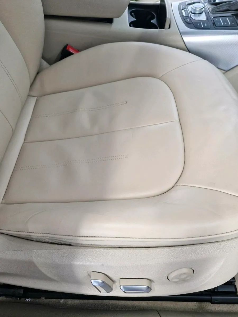 Leather car seat restoration - Image 4