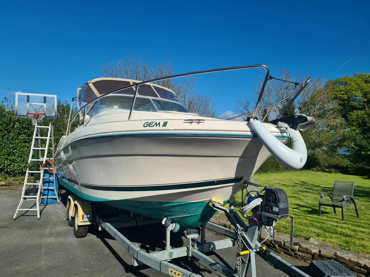 Jeanneau Leader 705 sports boat - Image 1