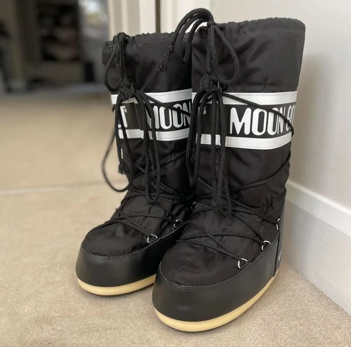 Moon boots uk sale hotsell