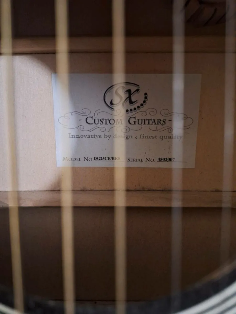 Acoustic guitar for sale in Co. Dublin for €80 on DoneDeal