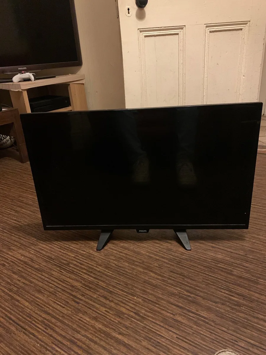 Tv screen for sale in Co. Cork for €100 on DoneDeal