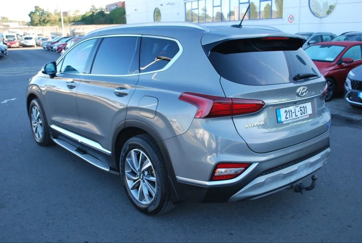 Hyundai Santa Fe 2.2 Crdi 2WD Executive Plus - Image 3