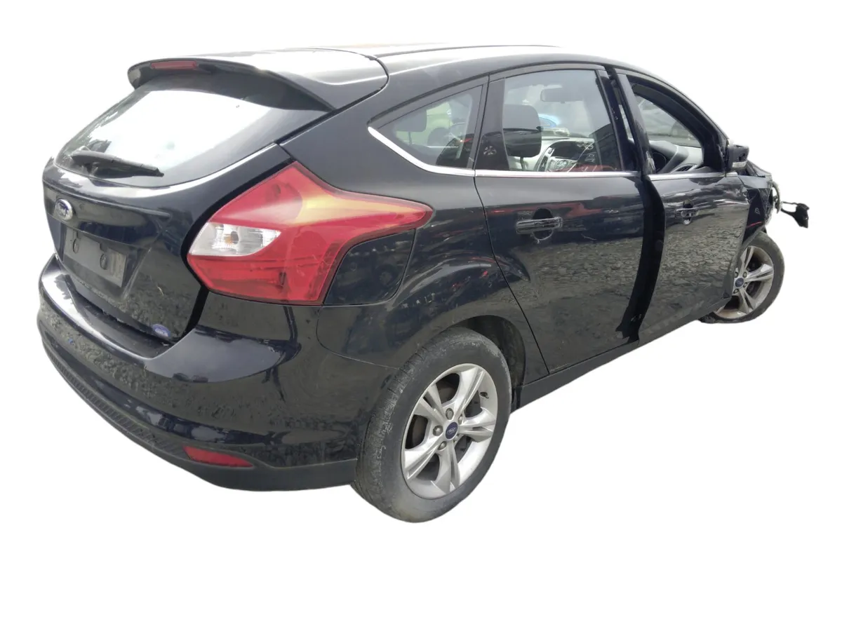 2013 FORD FOCUS For Breaking/Dismantling - Image 3