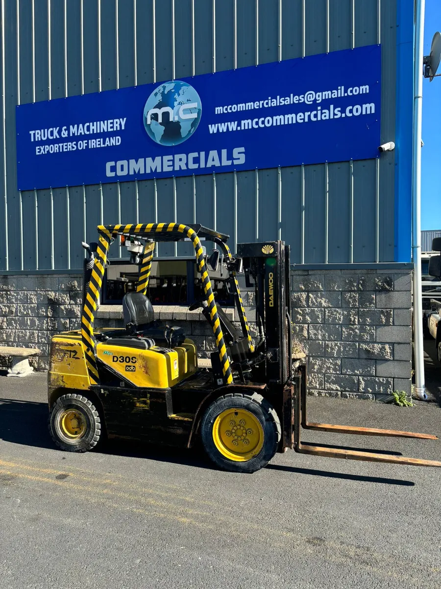 For Sale: 3 Ton Daewoo Diesel Forklift - Image 1