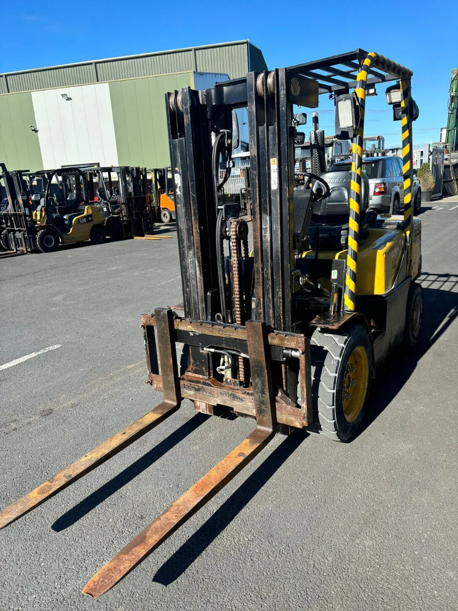 For Sale: 3 Ton Daewoo Diesel Forklift - Image 3